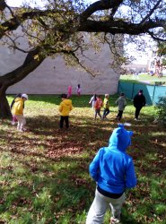 SLUNÍČKA - SBÍRÁME KAŠTANY - ZÁŘÍ 25-26