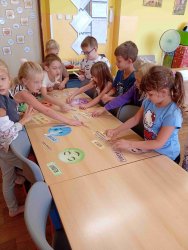 SLUNÍČKA - CELOROČNÍ PROJEKT - NA POHODU - POZNÁVÁME SEBE A SVÉ KAMARÁDY - ZÁŘÍ 26-27