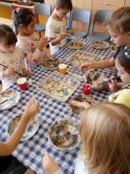 Kočičáci - Vyrábíme kašírovaný talířek - říjen 22-23